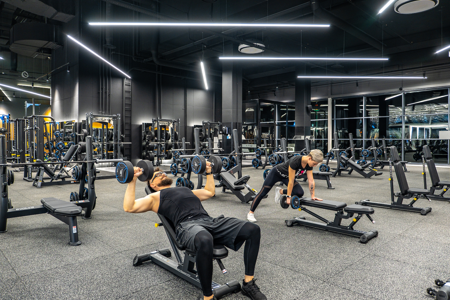 Gym Plius Outlet 2-12